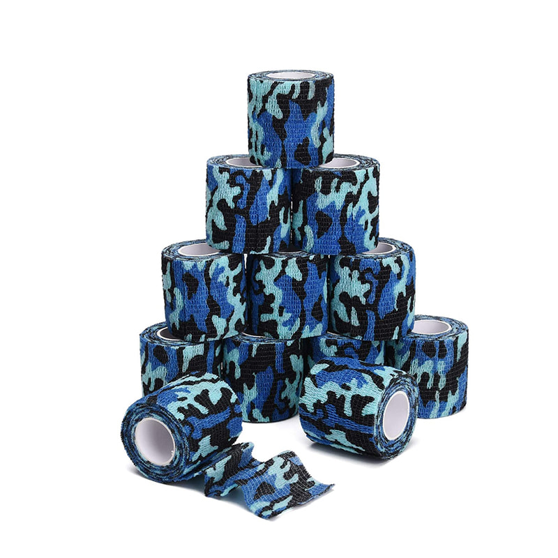 Öntapadó, rugalmas, lélegző elsősegélynyújtó, összefüggő kötszer háziállatok számára