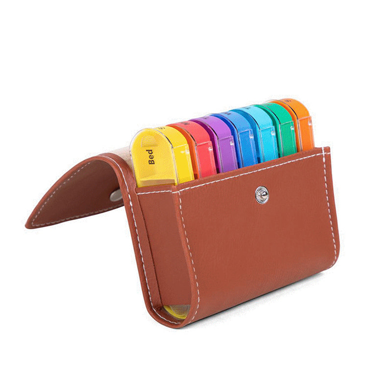 Testreszabott napi heti pirulaszervező PU tokkal 