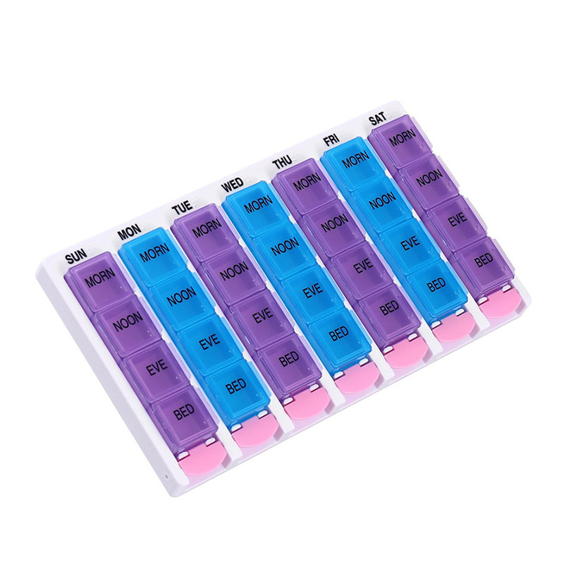 Akciós heti, nyomógombos piruladoboz utazáshoz 