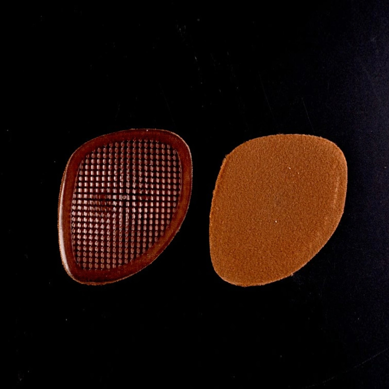 A női cipők elülső lábpárnát használnak